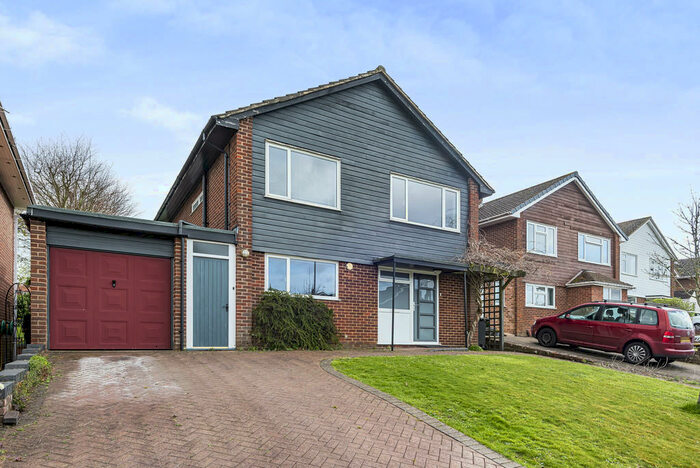 4 Bedroom Detached House To Rent In Buriton Road, Winchester, SO22