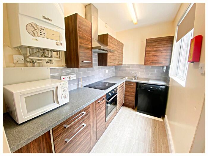 6 Bedroom Terraced House To Rent In The Nook, Crookesmoor, S10