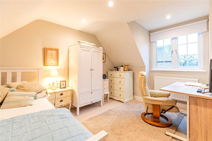 2 Bedroom Cottage For Sale In Church Street, Great Bedwyn, Marlborough, Wiltshire, SN8