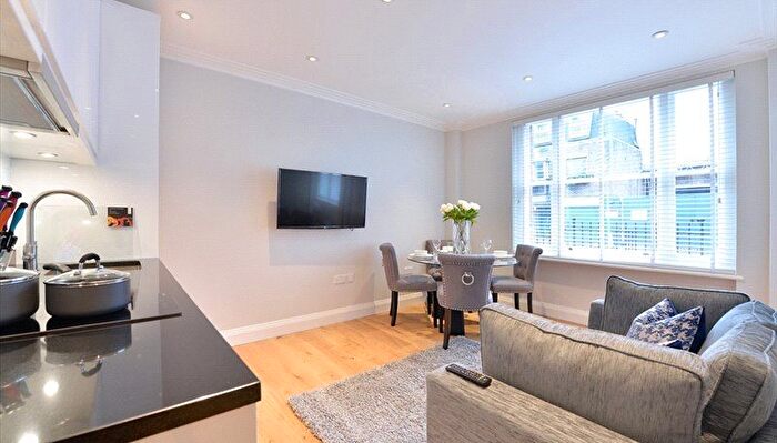 1 Bedroom Flat To Rent In Hill Street, Mayfair, London, W1J