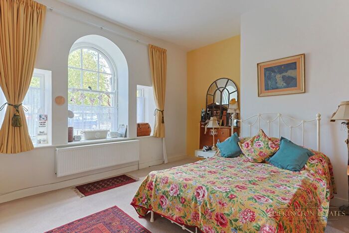 1 Bedroom Flat For Sale In Trafalgar Court, Craigie Drive, Plymouth, Devon, PL1