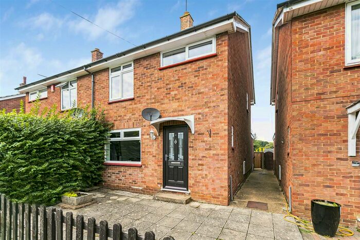 3 Bedroom Semi-Detached House For Sale In Turners Close, Bramfield, Hertford, SG14