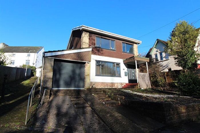 3 Bedroom Detached House For Sale In Pennar Close, Newbridge, Newport, NP11