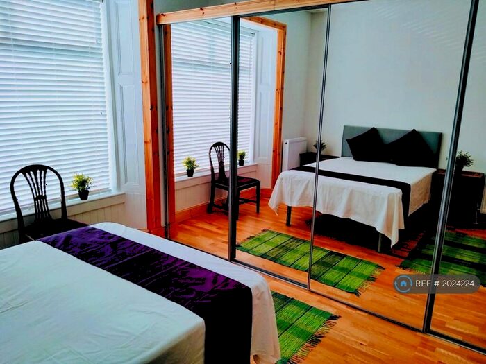 1 Bedroom Flat To Rent In Oswald Street, Falkirk, FK1