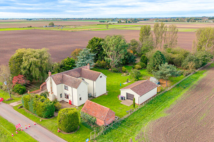 5 Bedroom Detached House For Sale In Poppy Pole Lane, Stickford, PE22