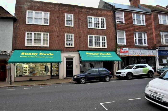 2 Bedroom Flat To Rent In South Street, Eastbourne, BN21