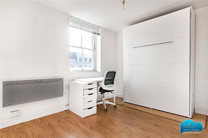 1 Bedroom Apartment To Rent In Camden High Street, Camden, London, NW1