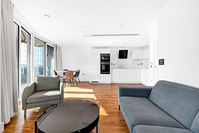 3 Bedroom Apartment To Rent In Alie Street, E1