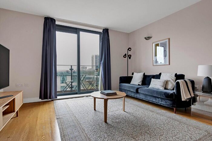 1 Bedroom Apartment To Rent In Gifford Street, London, N1