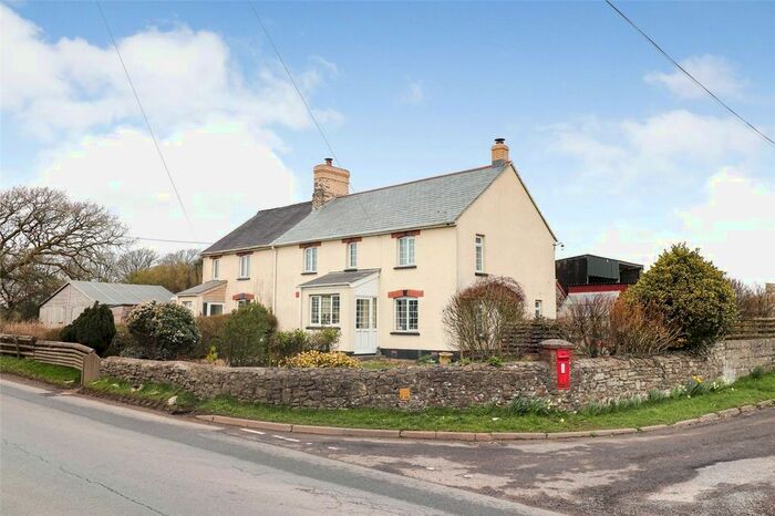 4 Bedroom Semi-Detached House For Sale In Holsworthy, EX22