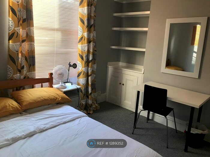 4 Bedroom Terraced House To Rent In Dover Street, Canterbury CT1