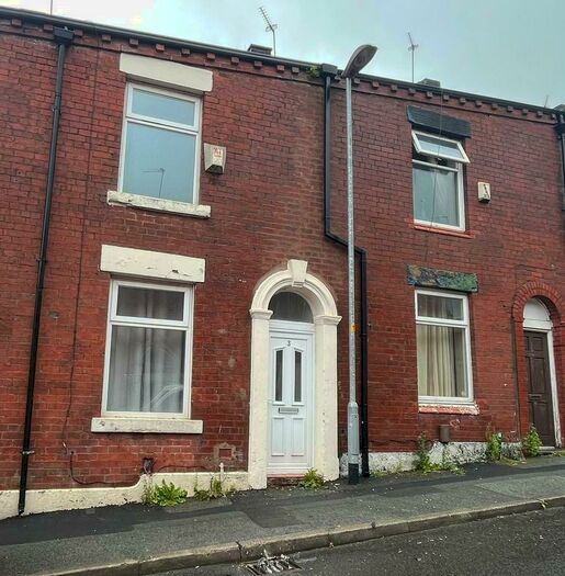 2 Bedroom House To Rent In Palm Street, Spring Hill, Oldham, OL4
