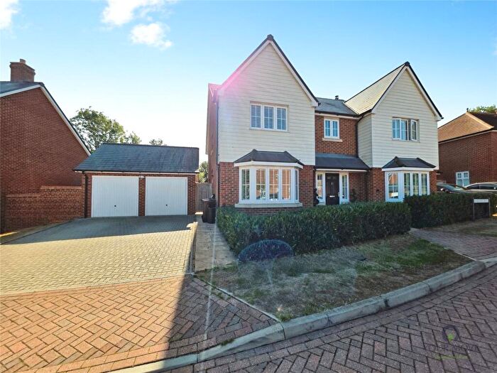 5 Bedroom Detached House For Sale In Banksview Drive, Hempstead, Gillingham, ME7