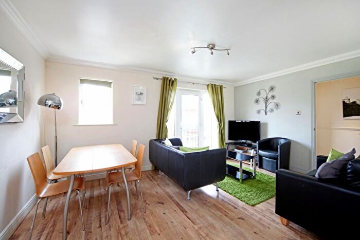 2 Bedroom Apartment To Rent In St. Leonards Road Windsor, SL4