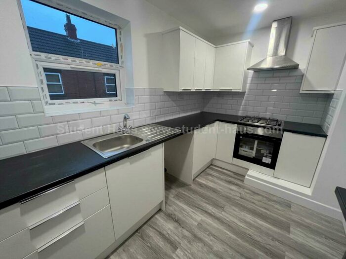 3 Bedroom Flat To Rent In Carno Street, Liverpool, L15