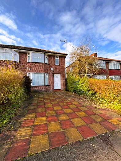 3 Bedroom Semi-Detached House To Rent In Honeypot Lane, Stanmore, HA7