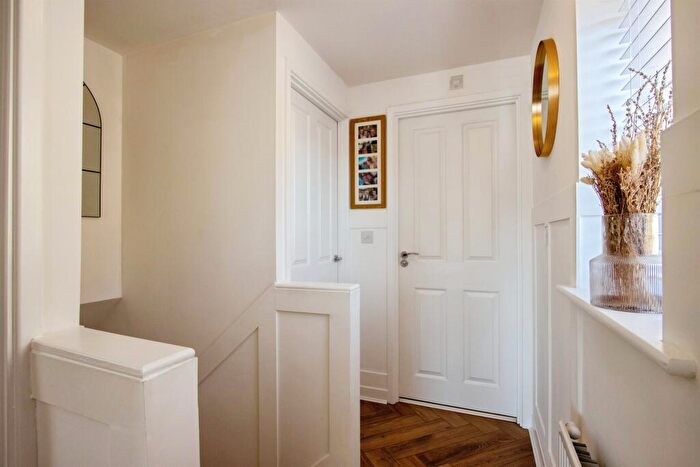 3 Bedroom Detached House For Sale In Blencartha Crescent, Leeds, LS9