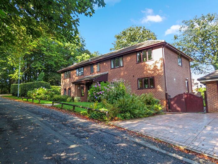 4 Bedroom Detached House For Sale In Westmead, Wigan, WN6