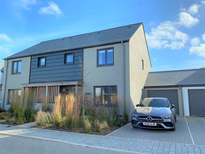 3 Bedroom Semi-Detached House To Rent In Kelsey Drive, Crantock, Newquay, TR8