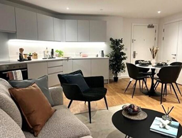 2 Bedroom Apartment To Rent In Apo, B1