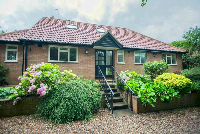 3 Bedroom Detached Bungalow To Rent In Eastgate, Hornsea, East Riding Of Yorkshire, HU18