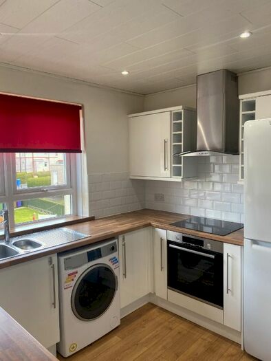 2 Bedroom Flat To Rent In Midlem Drive, Cardonald, Glasgow, G52