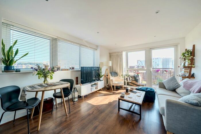 2 Bedroom Flat To Rent In Tarves Way, London, SE10