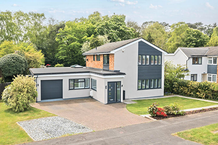 5 Bedroom Detached House For Sale In Bridle Close, Grayshott, GU26