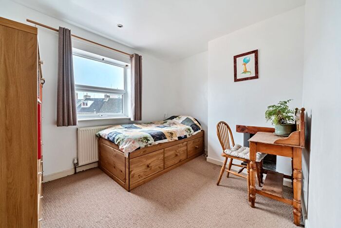 3 Bedroom Terraced House For Sale In Westgate Street, Taunton, TA1