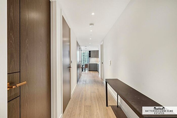 3 Bedroom Flat To Rent In Thames City, Carnation Way, SW8