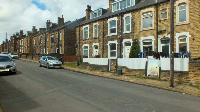 2 Bedroom Terraced House To Rent In Zoar Street, Morley, Leeds, West Yorkshire, LS27
