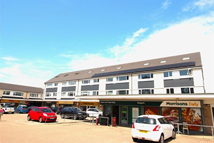 2 Bedroom Flat To Rent In Carisbrooke Road, Gosport, Hants, PO13