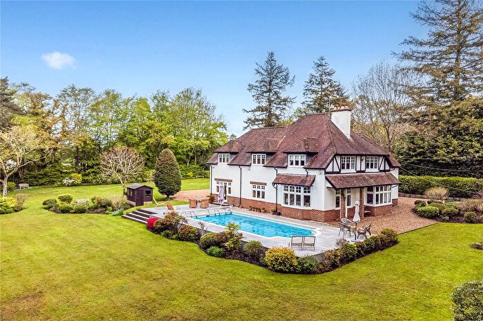 4 Bedroom Detached House For Sale In Hightown Hill, Ringwood, Hampshire, BH24
