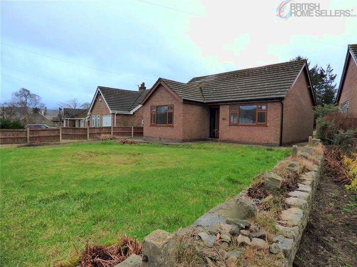 2 Bedroom Bungalow For Sale In Ffordd Rhiw Ial, Llanarmon-Yn-Ial, Mold, Denbighshire CH7