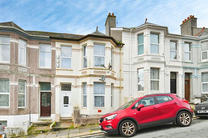 3 Bedroom Terraced House For Sale In Craven Avenue, Plymouth, PL4