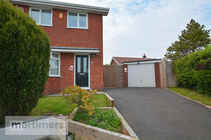 3 Bedroom Semi-Detached House For Sale In New Bury Close, Oswaldtwistle, Accrington, Lancashire, BB5