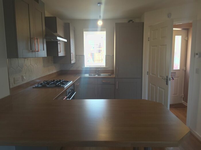 2 Bedroom Semi-Detached House To Rent In President Place, Harworth, Doncaster, DN11