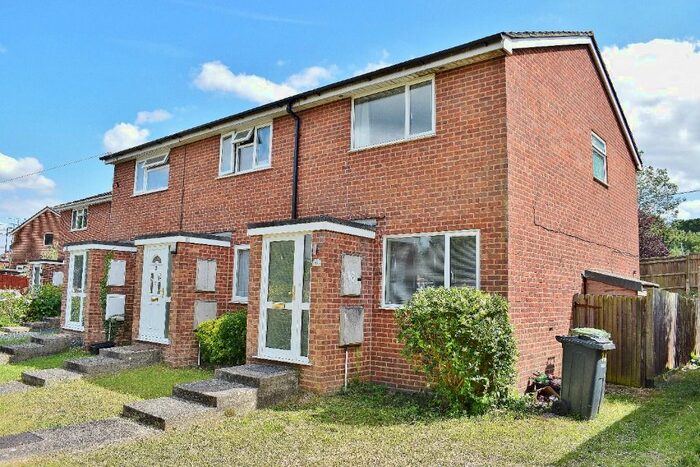 2 Bedroom End Of Terrace House To Rent In Woodlea Gardens, West End SO30