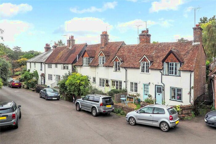 1 Bedroom Terraced House For Sale In Village Street, Petersfield, Hampshire, GU32
