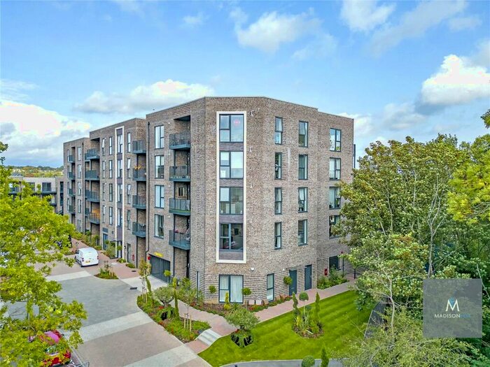 1 Bedroom Apartment To Rent In Borders Lane, Loughton, Essex, IG10