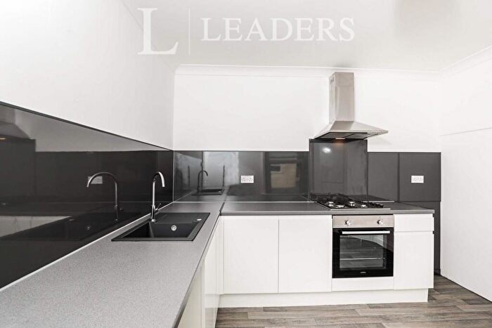 2 Bedroom Flat To Rent In Southsea, PO5