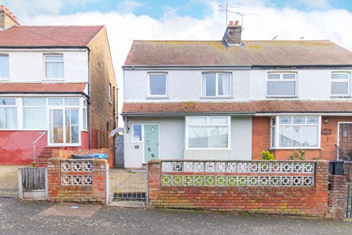 3 Bedroom Semi Detached House For Sale In Invicta Road, Margate, CT9