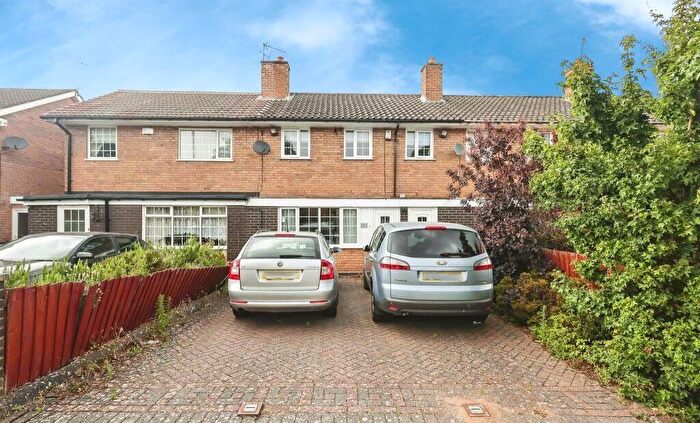 3 Bedroom Terraced House For Sale In Worlds End Lane, Quinton, Birmingham, West Midlands, B32