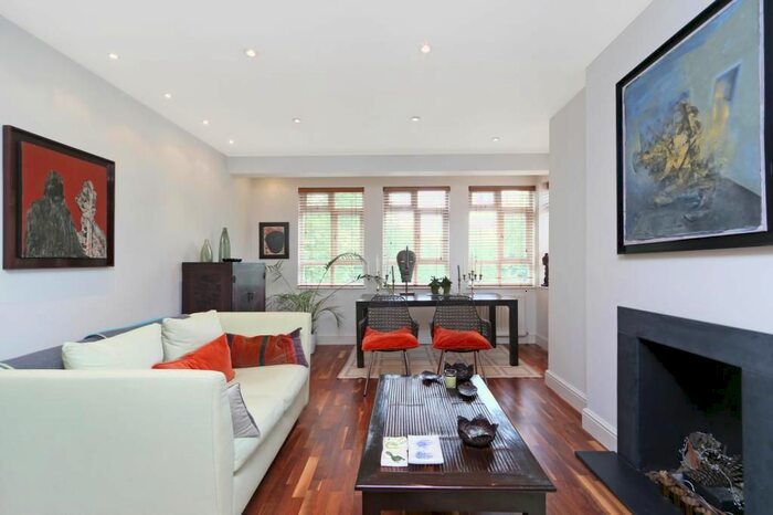 2 Bedroom Flat To Rent In Parsons Green, Fulham, London, SW6