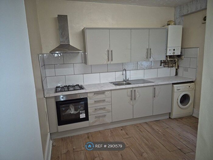 2 Bedroom Flat To Rent In Chepstow Road, Newport, NP19