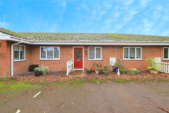 2 Bedroom Terraced Bungalow For Sale In Granary Court, Shenstone, Kidderminster, DY10