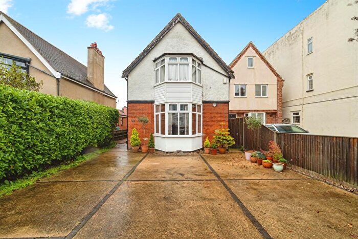 3 Bedroom Detached House For Sale In Avondale Road, Gorleston, Great Yarmouth, NR31