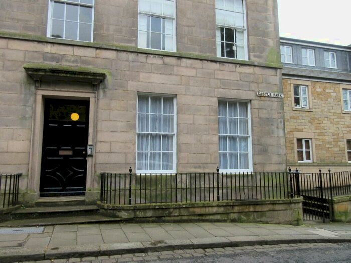 2 Bedroom Maisonette To Rent In Castle Park, Lancaster, LA1