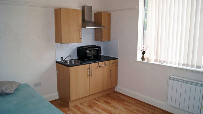 1 Bedroom Studio To Rent In Oak Crest, Bawtry Road, Doncaster, DN4