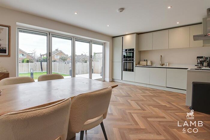 3 Bedroom Semi-Detached Bungalow For Sale In Brentwood Road, Holland-On-Sea, CO15